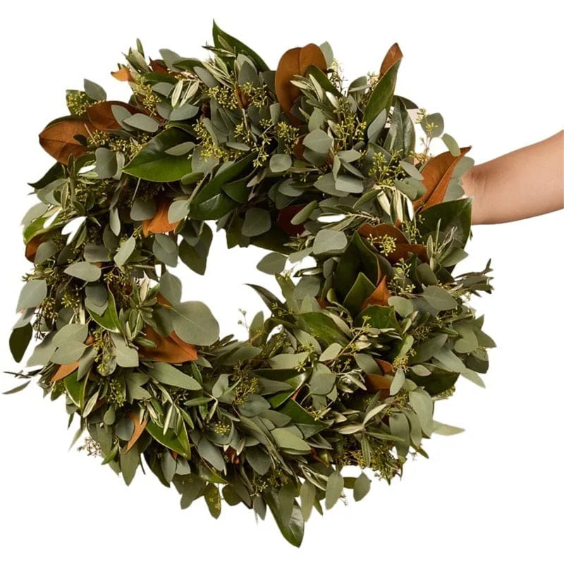 Eukalyptus-Kranz aus grünen Blättern