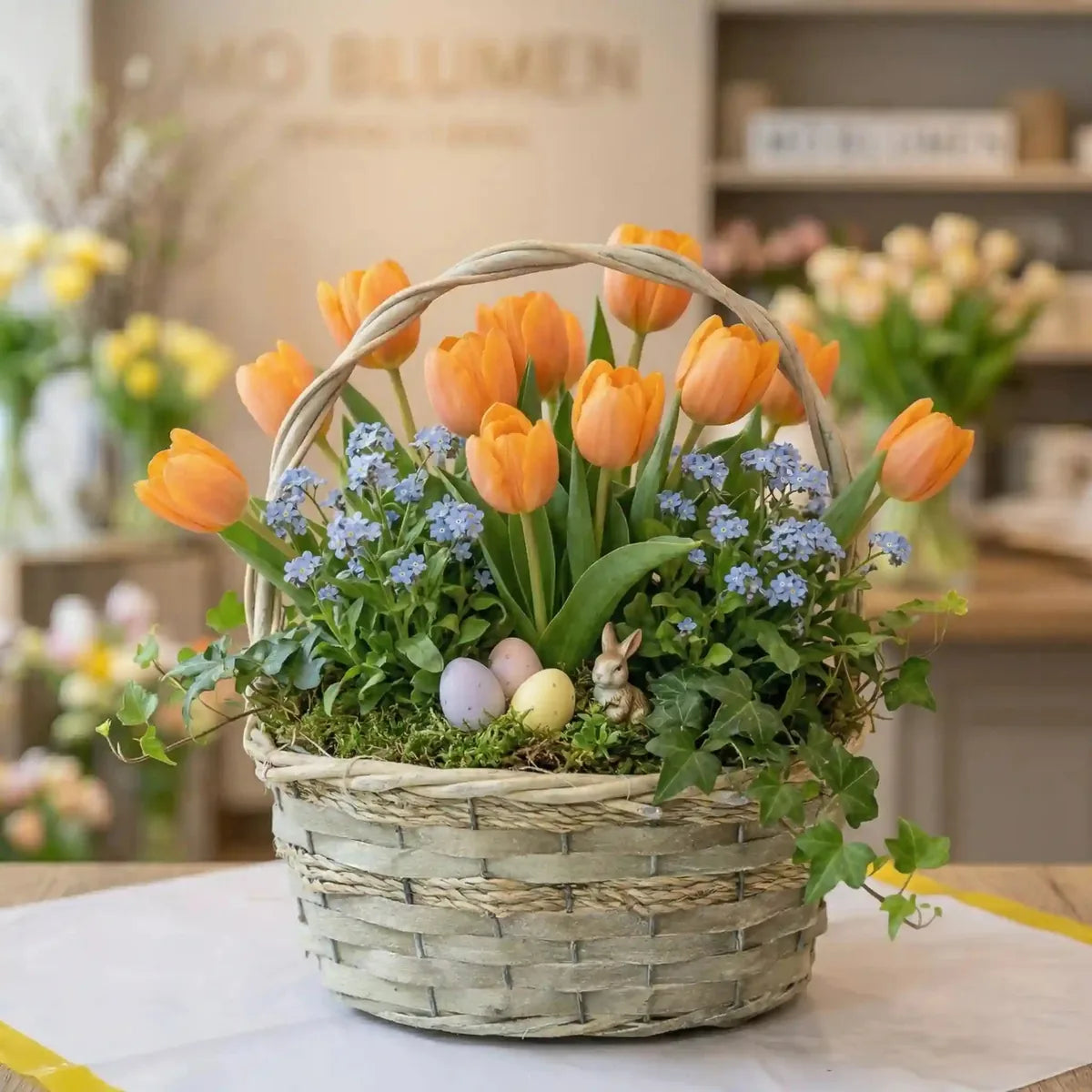 Apricot & Blue Spring Basket with Tulips & Forget-Me-Nots – MO BLUMEN