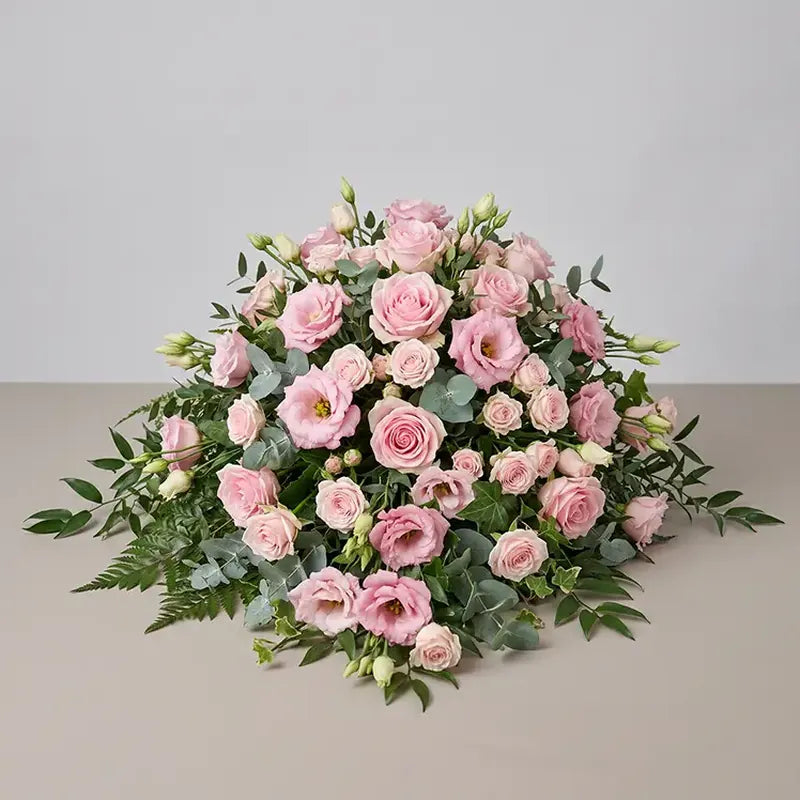Sargschmuck Rosa Lisianthus – Trauerfloristik MO BLUMEN Wien