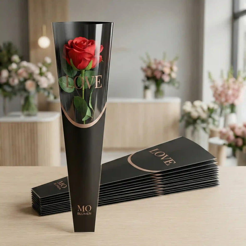 Rote Rose in schwarzer LOVE Verpackung als Valentinstag Geschenk bei MO BLUMEN Wien